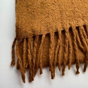 Urban Outfitters Stella Cozy Pumpkin Scarf w Black Speckled Texture Fall Vibe 🍁